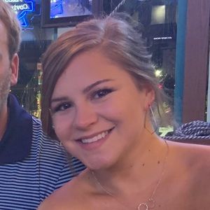 Meet your Posher, Simone